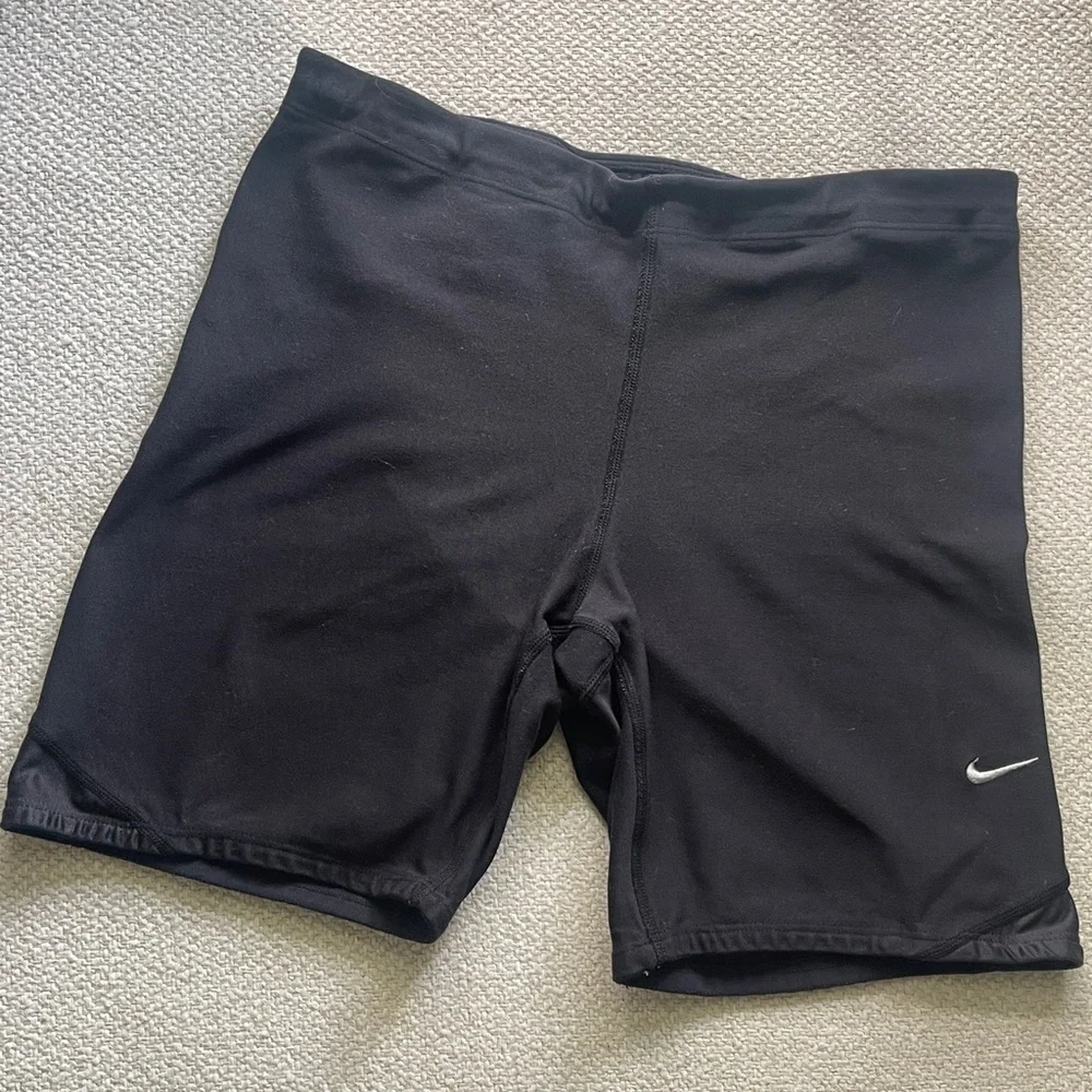Nike Dri-Fit Black Biker Shorts - Picture 1 of 8